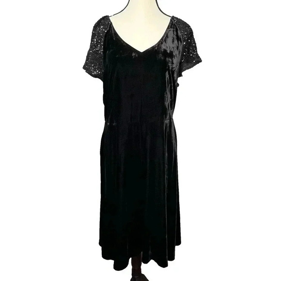 NWT Talbots Festive Black Velvet Sequin Sleeves V-Neck Midi Dress 14P Holidays - Picture 9 of 14